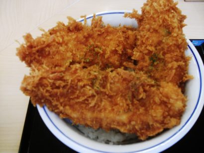 とんかつ専門店「かつや」にタレカツ丼が登場