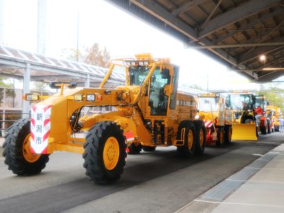 新潟市が合併後初となる除雪出動式