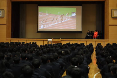 アジアユース陸上競技選手権大会日本代表の曽我賢太郎さんの壮行会