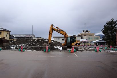 蒲原ガスが新本社屋を建設中