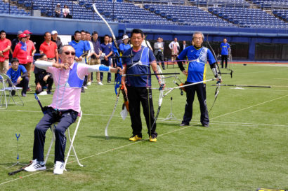 ハードオフが「第１０回ハードオフ杯選手権アーチェリー大会」を開催