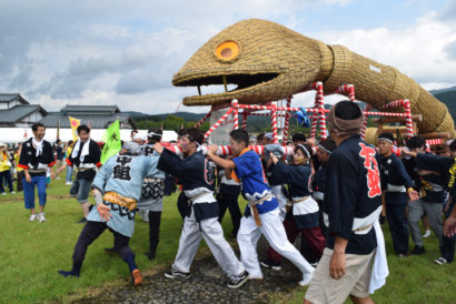 伝説・水害語り継いで　関川村で「大したもん蛇まつり」