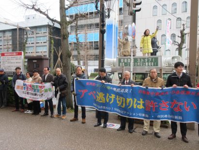 新潟県内の野党各党の代表が１３日、新潟駅前で街頭演説