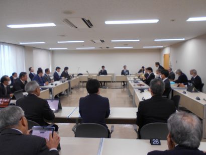 上越市議会(新潟県)が本会議前に全員協議会などを開催