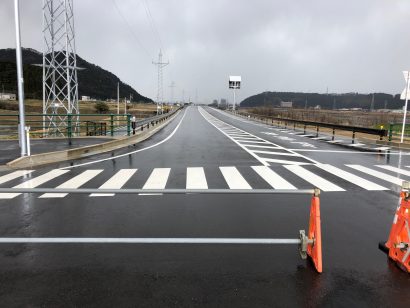 新潟県糸魚川市の西中バイパスが開通、松本糸魚川連絡道路の一部として期待される