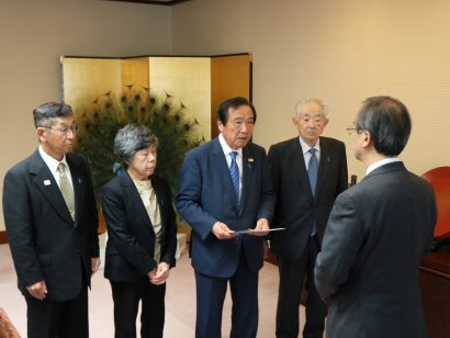 救う会新潟などが新潟県の花角英世知事に要望書