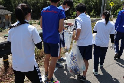 全国唯一のサッカー専門学校「JAPANサッカーカレッジ」の学生が地元聖籠町の清掃活動を実施