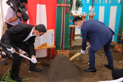 新潟市西区の小新新流通東土地区画整理事業造成工事の起工式および安全祈願祭が執り行われる