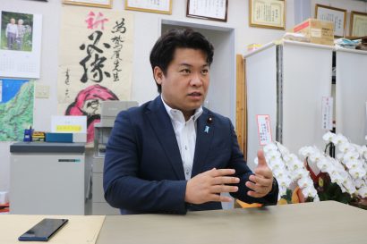 外務副大臣に就任した鷲尾英一郎衆院議員（新潟２区）