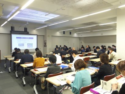 新潟県庁内の若手職員５組が花角英世知事らへ政策提案