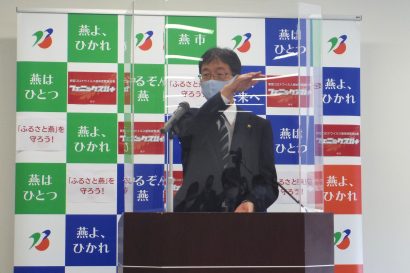 新潟県燕市の鈴木力市長が定例会見にて、自身が出演するラジオ番組への意気込みを話す