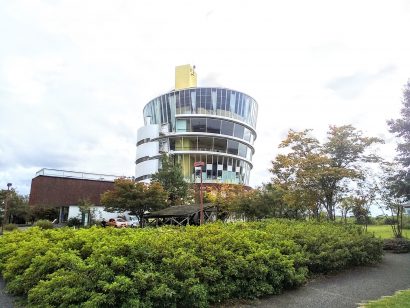 水の駅「ビュー福島潟」（新潟市北区）、ヨシ１００％の和紙や潟の植物などを使った染め物など福島潟で活動する市民団体の作品を展示する「潟の創作展２０２１」を開催