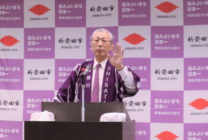 新潟県新発田市の二階堂馨市長が会見、第８弾の緊急経済対策を発表