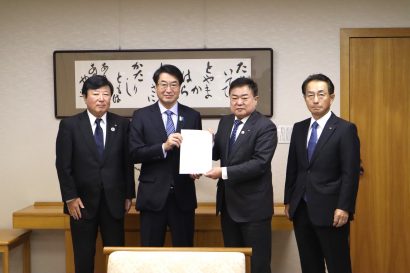 新潟、新津、亀田の３商工会議所が新潟市へ政策に関する要望書を提出