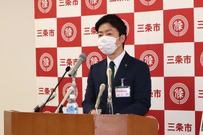 新潟県三条市内で新型コロナウイルス感染症患者が確認されたことを受けて滝沢亮市長がコメント発表