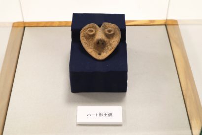 新潟県阿賀野市水原公民館で震災をテーマにした考古学展示会が開催中