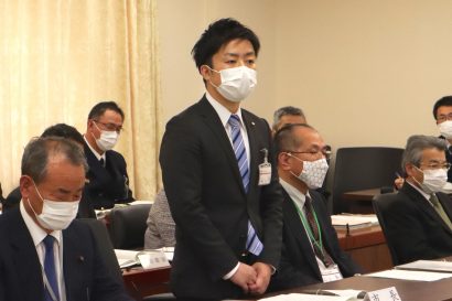 新潟県三条市の滝沢亮市長が会見で新型コロナワクチン接種の計画などを発表