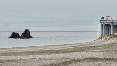 新潟県糸魚川市が海開きについて発表