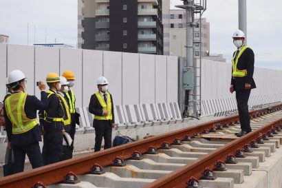 新潟市の中原八一市長が工事の進む新潟駅を視察、在来線高架化完了は２０２２年６月を予定