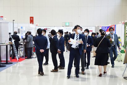 新潟県内最大級の商談型見本市「にいがたBIZ EXPO ２０２１」が１０月１４、１５の両日に開催、さまざまな業種から１２９社・団体が出展