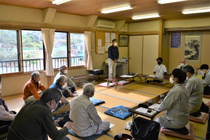 新潟県糸魚川市が市内の来海沢（くるみさわ）地区の鳥獣被害の現状を調査する説明会を開催