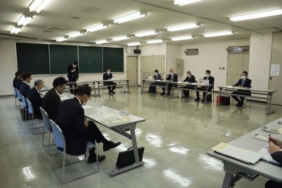 佐渡航路確保維持改善協議会で、新潟県佐渡市と上越市を結ぶ小木直江津航路の実績を検証