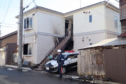 新潟市東区松島のアパートで火災発生、住民の男性が煙を吸い救急搬送（１５日１５時５５分時点の情報）