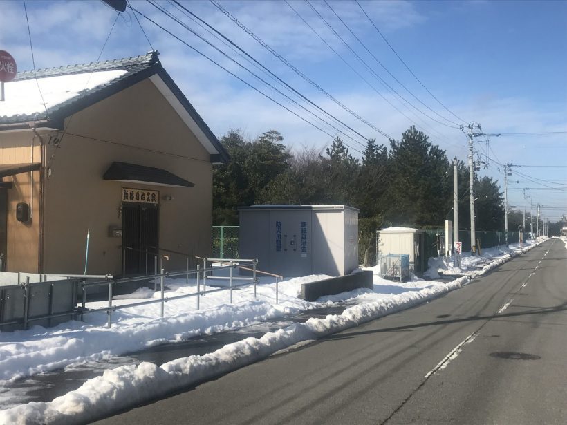 イノシシが目撃された新緑自治会館付近