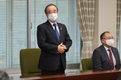 新潟県が２０２２年最初の庁議を開催、花角英世知事は幹部職員へ「職場を『経営』する者として、働きやすい職場を実現を」