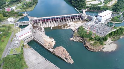 東北電力株式会社が第二鹿瀬発電所（新潟県阿賀町）の取水量を増加、発電電力量は年間約３１０万ｋＷｈ増えＣＯ２排出量削減の効果も