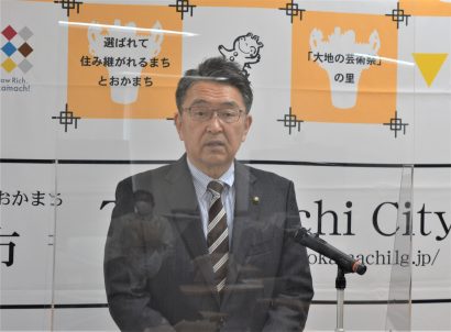 新潟県十日町市の関口芳史市長が定例会見、不妊治療費の助成事業などについて発表