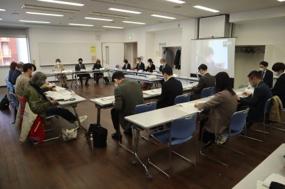 「ミズベリング信濃川やすらぎ堤」開催へ向けて新潟市や株式会社スノーピーク（新潟県三条市）が協議、新たにキッチンカーを春から出店することなどを計画