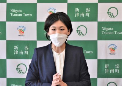 新潟県津南町の桑原悠町長が定例会見、津南町長選について「４年間真摯に取り組んできたことを町民に伝え、審判を仰ぎたい」