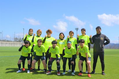 サッカーをしながら里山で暮らすという提案、移住者で構成する新潟県十日町市女子サッカーチーム「FC越後妻有（つまり）」の挑戦