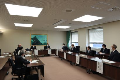 新潟県が新型コロナウイルス感染症対策の意見交換会を開催、県に協力する７団体の代表者らが出席