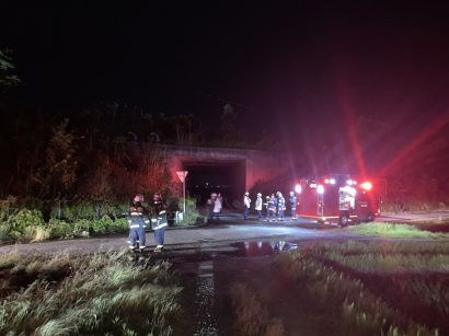 新潟市秋葉区七日町内、磐越自動車道の法面で火災発生、２２時１５分に鎮火（１５日１１時２５分時点の情報）