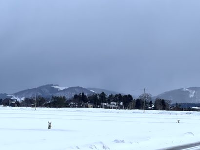 【天気予報】１６日の新潟県内は曇り一時雪、冬型の気圧配置は次第に緩む