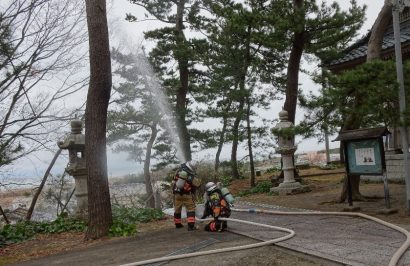 【長岡新聞】古刹・聖徳寺（寺泊荒町）で消防訓練　文化財防火デー