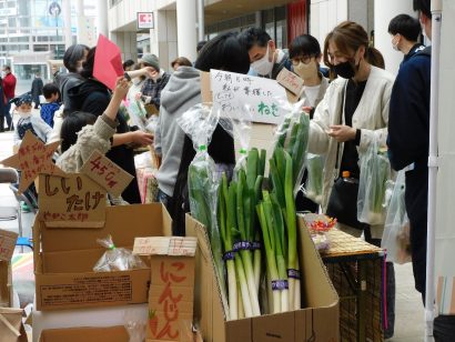 自由塾IKINUKIが新潟県新潟市古町ルフルで「稼ぐ授業」　経済の仕組みを実践で学ぶ