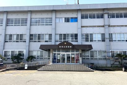 【容疑を否認】廃タイヤ3本を捨てた疑いで新潟市東区の自営業の男性（86歳）を逮捕