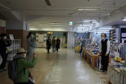 【長岡新聞】文信堂書店閉店　名残を惜しむ客あとを絶たず