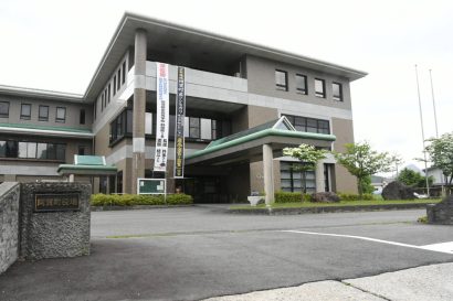 新潟県阿賀町の水道事業会計約6,600万円の公金横領で45歳女性が懲戒免職に　神田一秋町長も3か月の減給