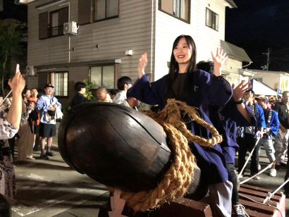 【天下の奇祭】「しねり弁天たたき地蔵まつり」4年ぶりの通常開催で大盛況（新潟県魚沼市）【動画あり】