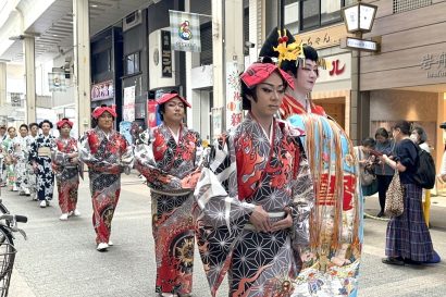 【新潟まつり市民参画プロジェクト】古町を花魁（おいらん）が練り歩く、古町文化交流行委員会が「古町花魁まつり」を実施（新潟市中央区）【動画あり】（再掲載）