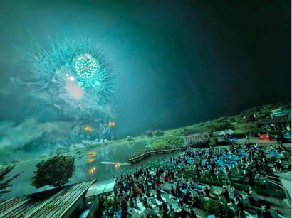 【写真コラム】「打ち上げ花火、下から観るか？横から観るか？」第47回水原まつり阿賀野市大花火大会今年も白鳥の湖・瓢湖で開催（阿賀野市）8月26日撮影