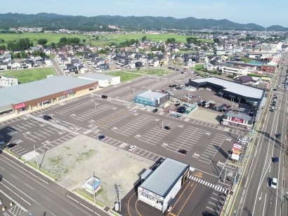 2023年10月にオープンした今注目の「はれまちショピングセンター」（新潟県上越市土橋）、現在6区画（6棟）でテナントを募集中