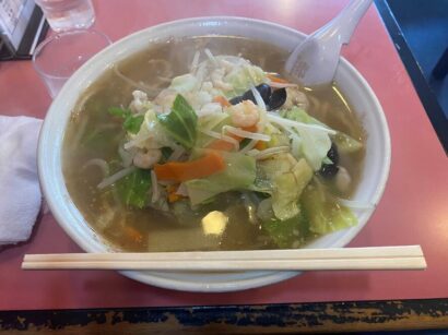 【キシャメシ】コシ強手打ち麺がおいしい！　エビ、野菜、塩ラーメンのお店、聖龍（新潟市中央区）